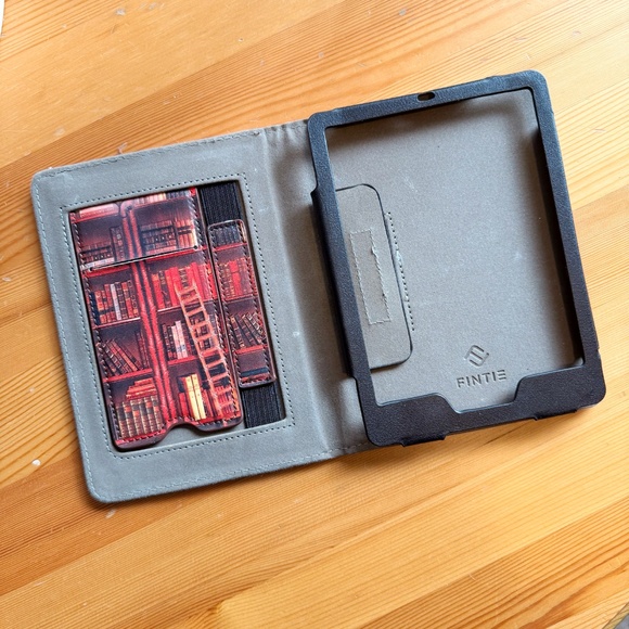 kindle paperwhite library case - Picture 3 of 6